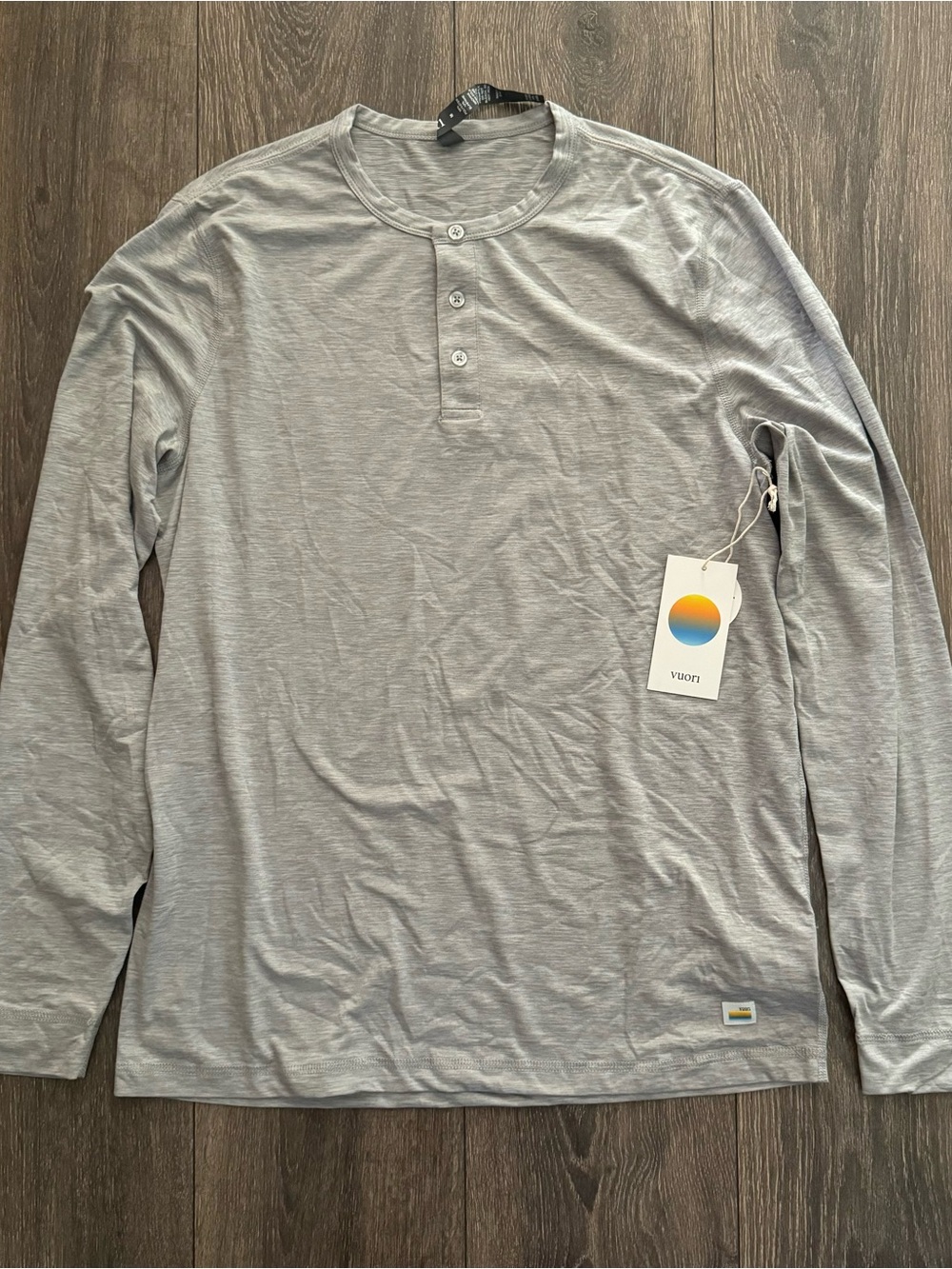 Vuori Men’s Ease Performance Henley